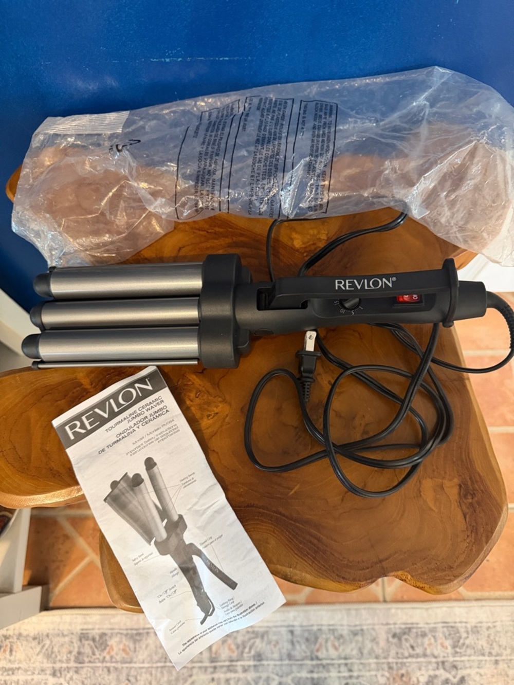 NWOT Revlon Triple Barrel Hair Waver in Black and Silver Finish